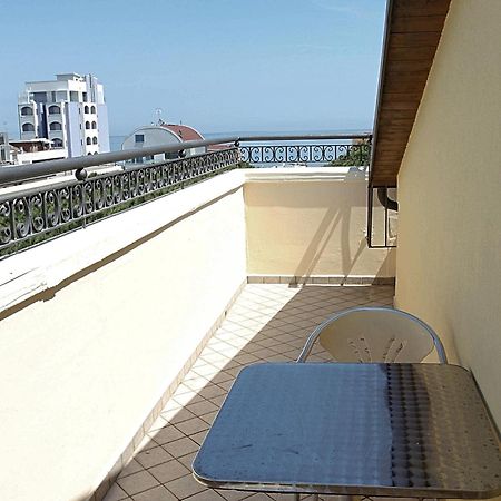 Hotel Ariston Мисано Адриатико Екстериор снимка