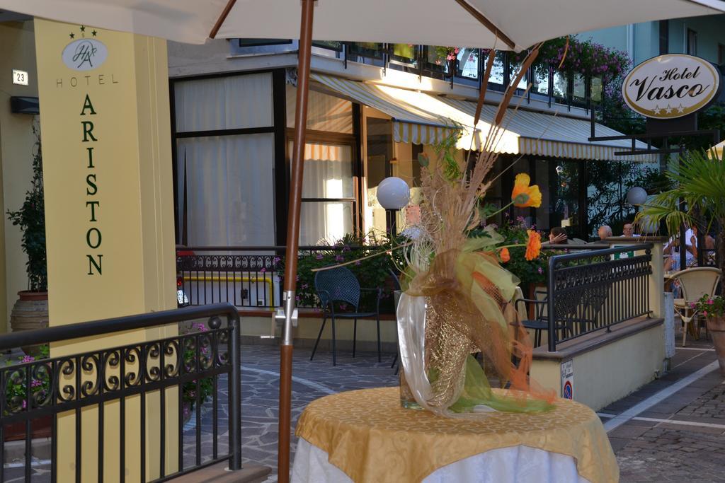 Hotel Ariston Мисано Адриатико Екстериор снимка